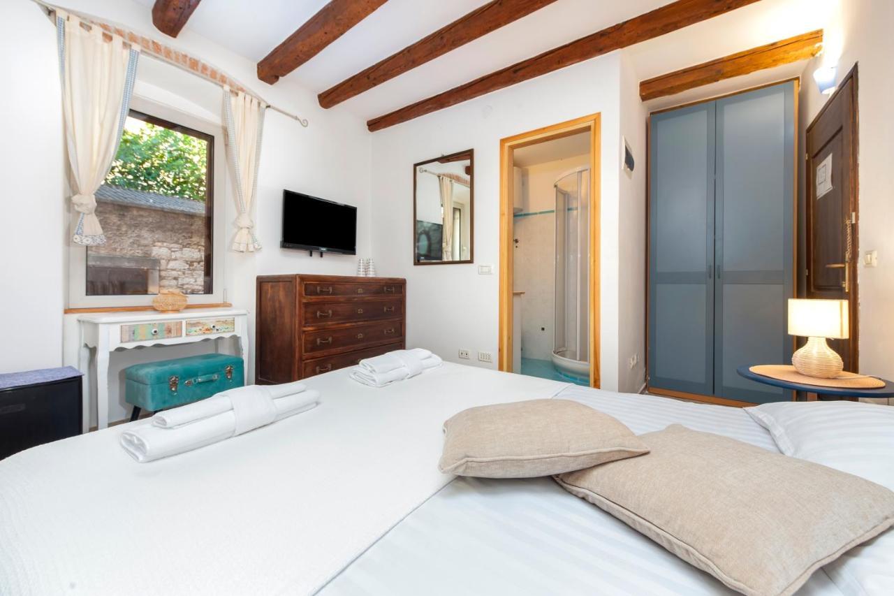 Revera Rooms โรวีน ภายนอก รูปภาพ